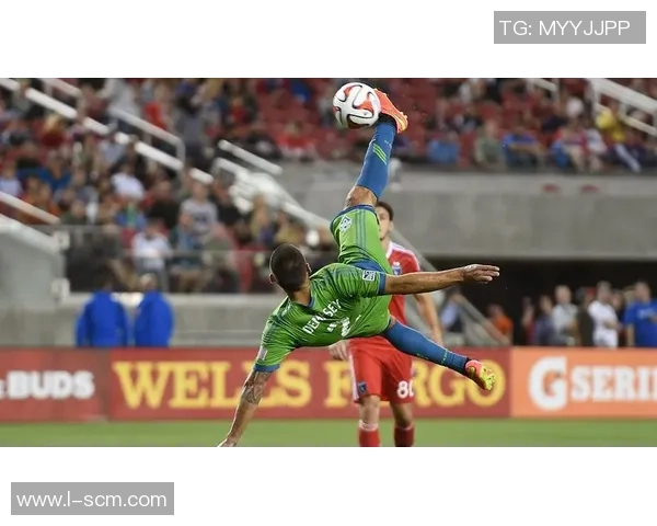 模仿美国足球明星的技巧与训练方法探讨